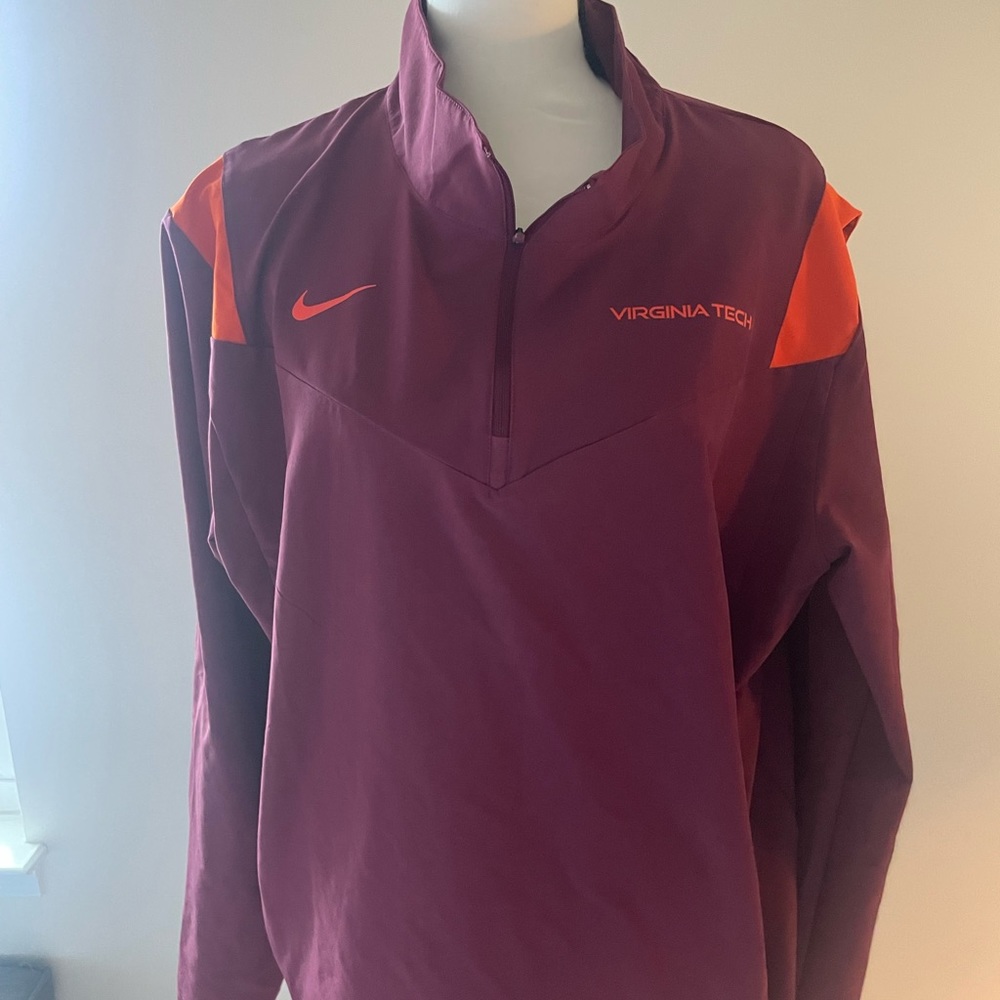 Virginia Tech Men 3/4 zip XL.  New!